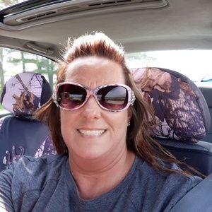 Meet your Posher, Loretta